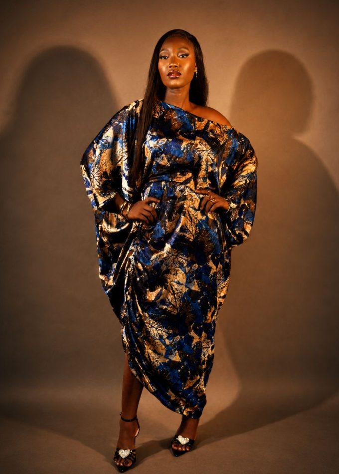 sapphire adjustable gown